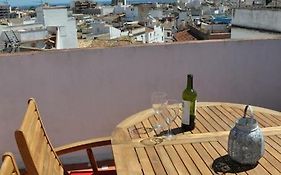 Quirky Townhouse With A Seaview Roof Terrace